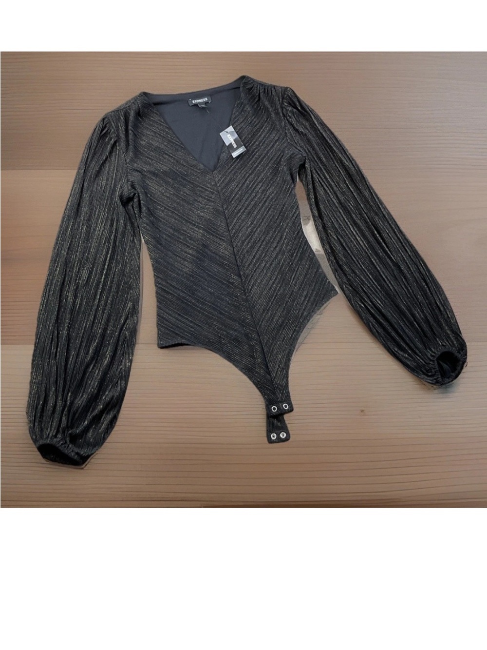 Express Black Metallic V-Neck Puff Sleeve Bodysuit - Picture 3 of 5